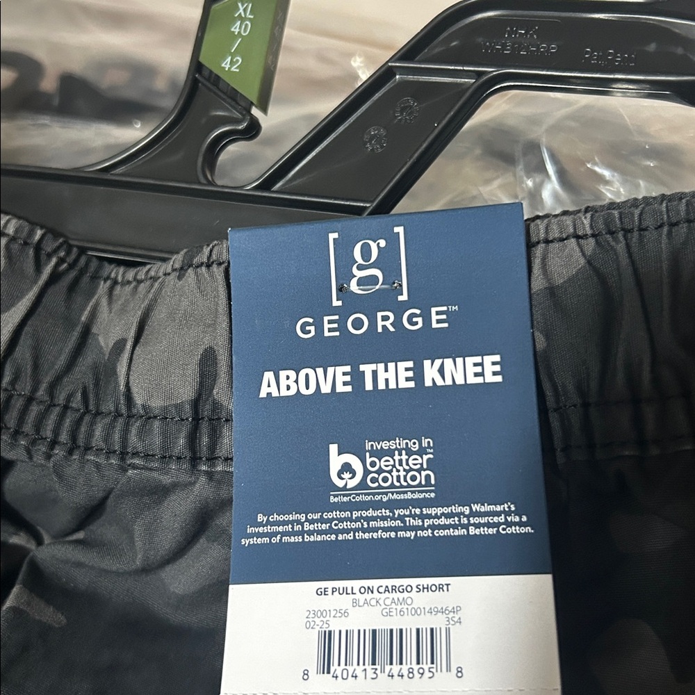 Men’s George Black and Gray Camo Cargo Above-The-Knee Shorts NWT size XL (40/42) - Picture 2 of 7